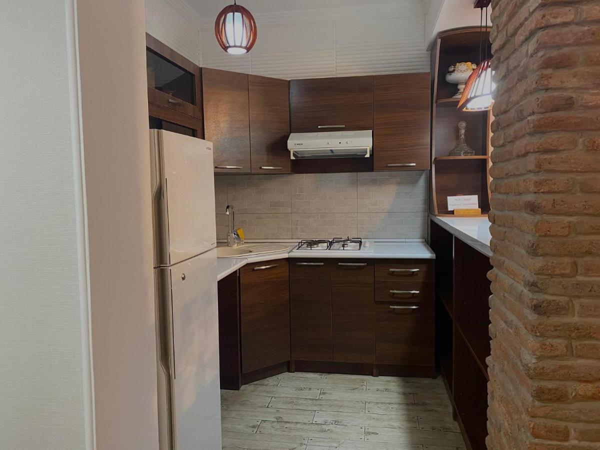 Neli & Zaal Guest House 泰拉维 外观 照片
