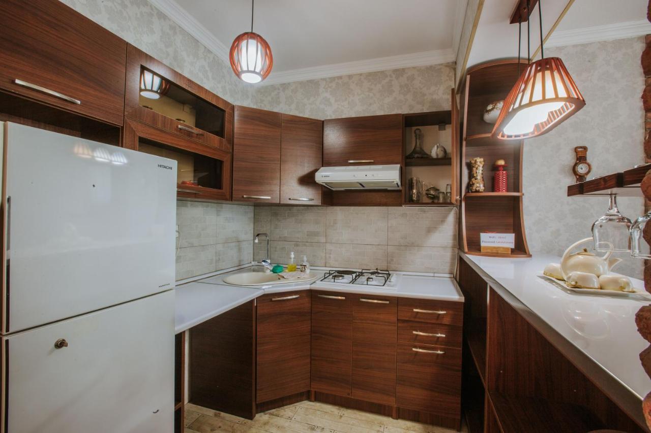 Neli & Zaal Guest House 泰拉维 外观 照片